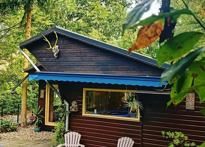 Het Houten Boshuisje