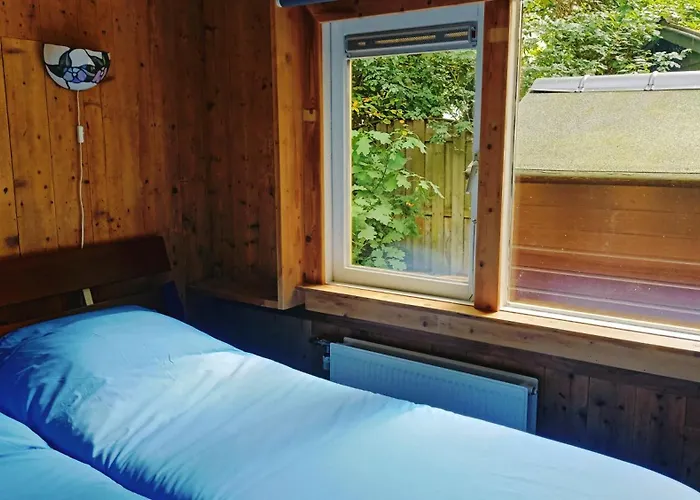 Het Houten Boshuisje